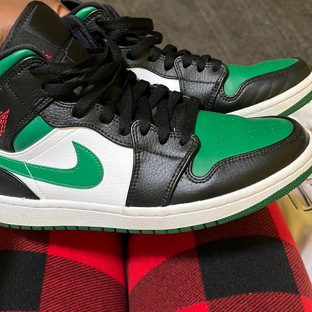 Jordan 1s